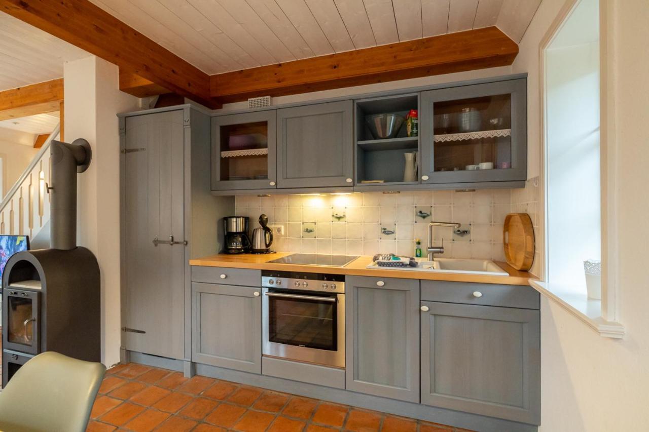 Ferienwohnung Oldsum Bagian luar foto