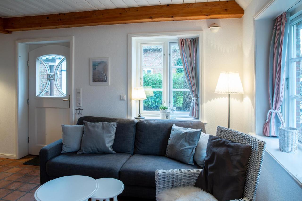 Ferienwohnung Oldsum Bagian luar foto