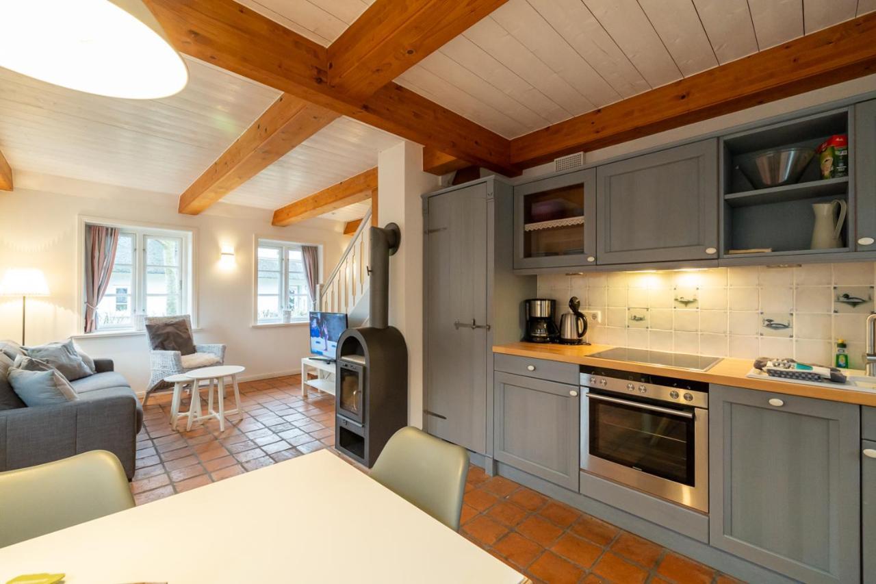 Ferienwohnung Oldsum Bagian luar foto