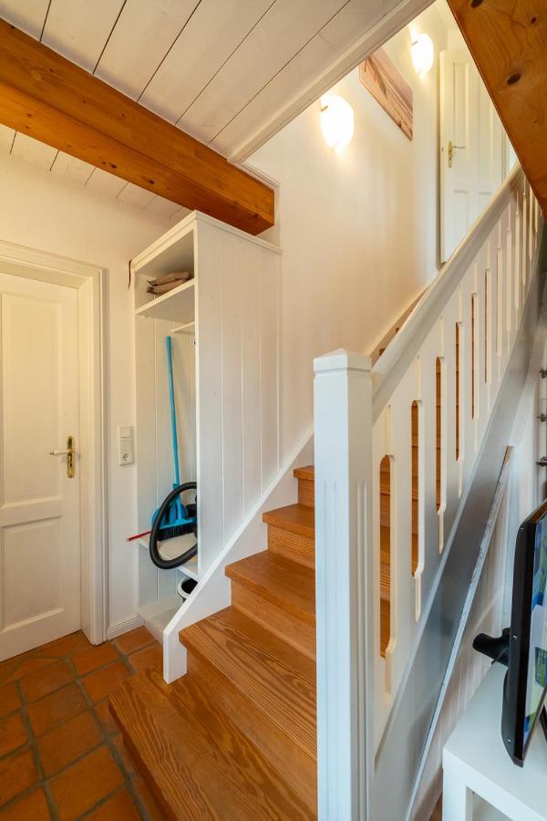 Ferienwohnung Oldsum Bagian luar foto