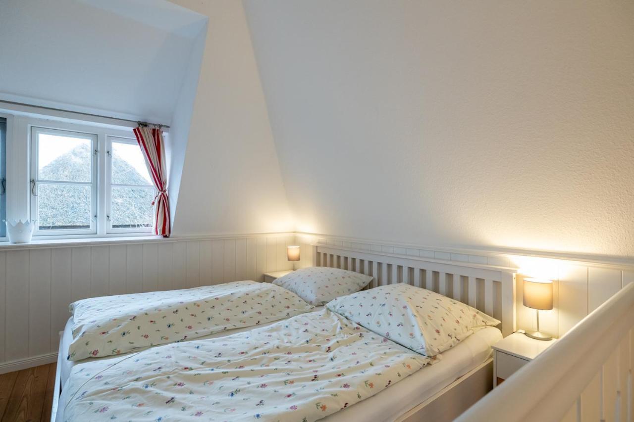 Ferienwohnung Oldsum Bagian luar foto